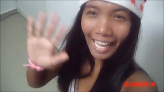 Christmas xmas porno deepthroat throatpie video from Thai teen Heather Deep
